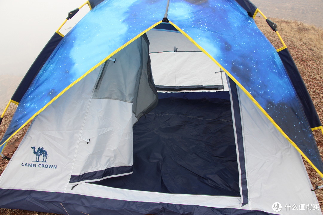 夏季户外野营野炊·骆驼星空全自动液压帐篷