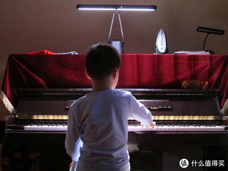 钢琴台灯评测：为钢琴练习打造的专用护眼台灯