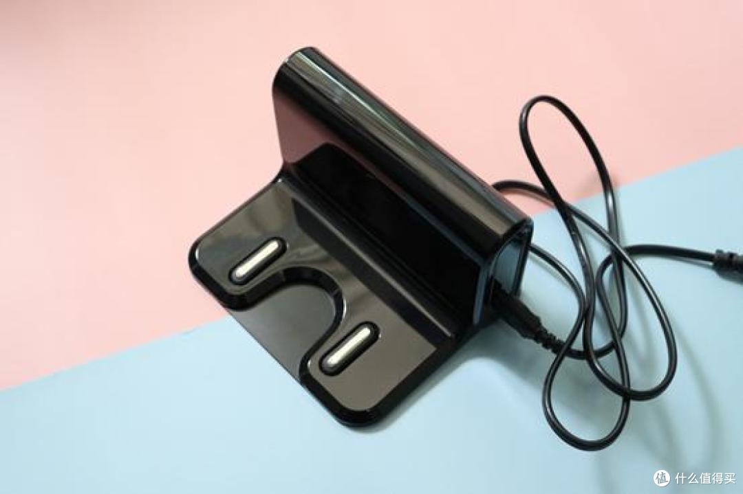 美的M7智能扫地机器人，2000元请一个全职“保姆”，这波操作亏吗？