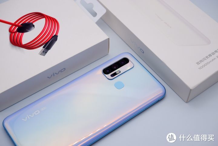 vivo Z6能量套装：让小钢炮随时充满能量