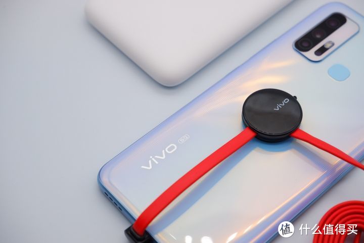 vivo Z6能量套装：让小钢炮随时充满能量