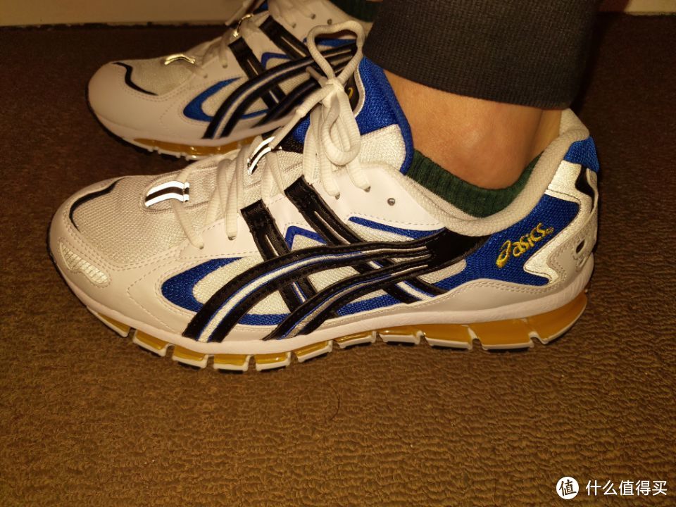 一双大多数人会觉得比较帅的鞋：Asics Kayano 5 OG 360