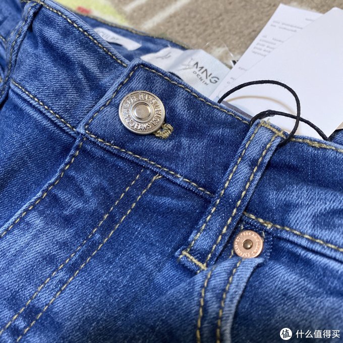 百搭实惠的基础款!MANGO牛仔裤