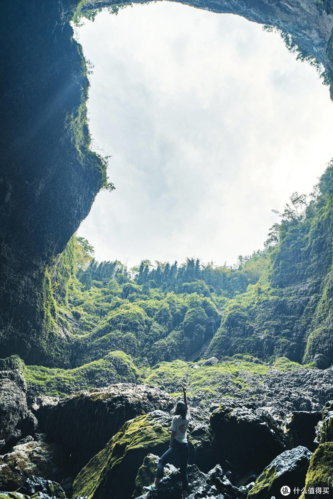 探秘荒野迷窟，来场地心历险——乐山硝洞