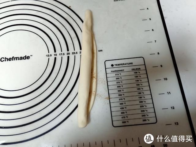 这才是真正的“花”卷呀！面团不发酵，卷一卷，花儿一样美