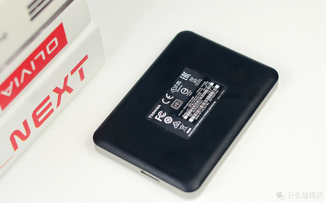 东芝Premium移动硬盘，为孩子记录成长，为生活珍藏感动！