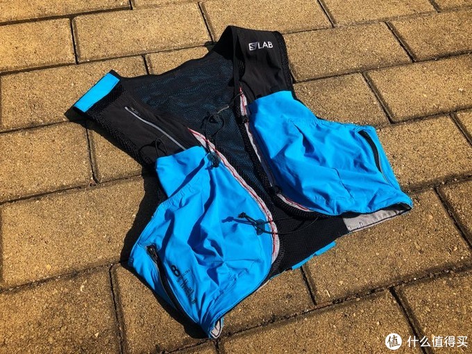 减负不减性能——Salomon S-Lab SENSE ULTRA 8 SET 水袋包测评