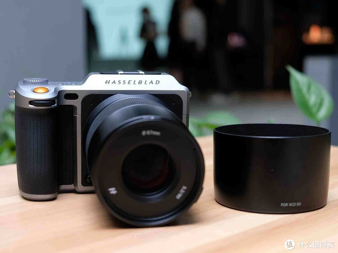 感光面积是华为P40pro的15倍，这两款相机画质已超全画幅单反
