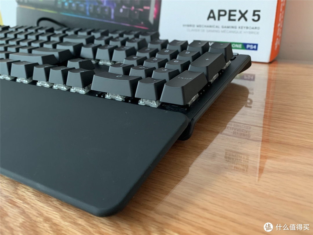 聊一聊赛睿Apex 5机械键盘