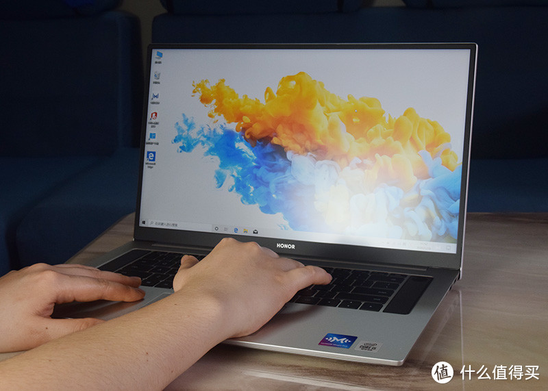 荣耀MagicBook Pro 2020全网首发评测：十代i5+MX3