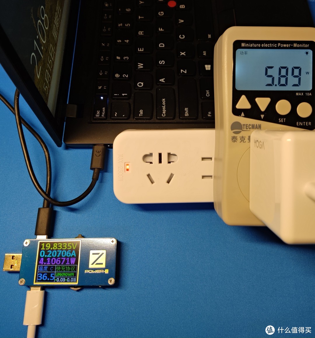 小巧圆润的联想YOGA USB-C 65W便携电源适配器评测