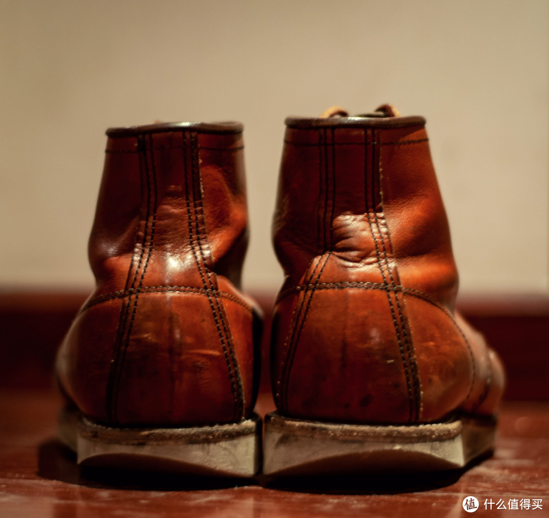 工装靴五年旧化——小白与小红