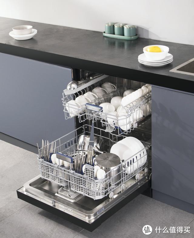全家的餐具卫士，省心又健康的美的GX600洗碗机体验分享
