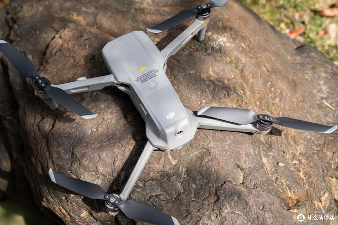 Mic Air 2深度评测，看完就明白大疆为啥稳坐全球第一了