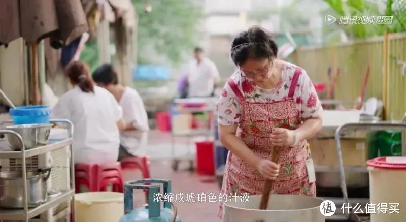 太惨了，吞下三吨口水才能看完一集“风味人间”。