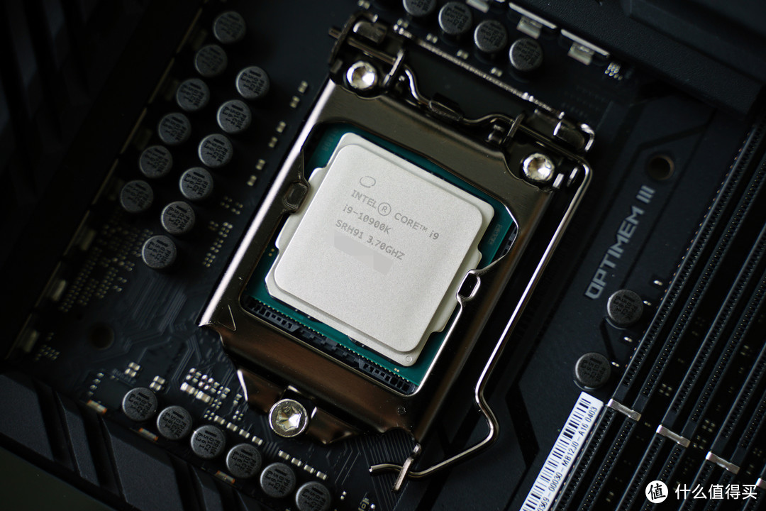 再次登顶CPU频率巅峰，Intel Core i9-10900K/i5-10600K 十代酷睿首发测试