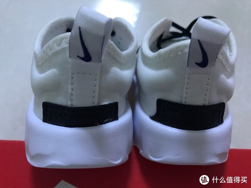 给宝买的鞋子之nike 运动鞋（九）