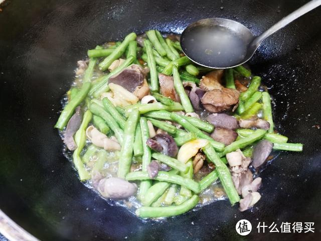 夏天这菜要多吃，成本才5元，清肠又刮油，一周吃3次，露出小蛮腰