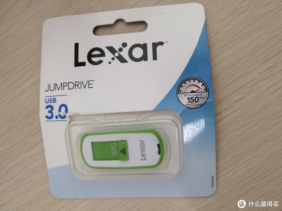 Lexar雷克沙32G和Xiake夏科64G，哪个U盘更具性价比？