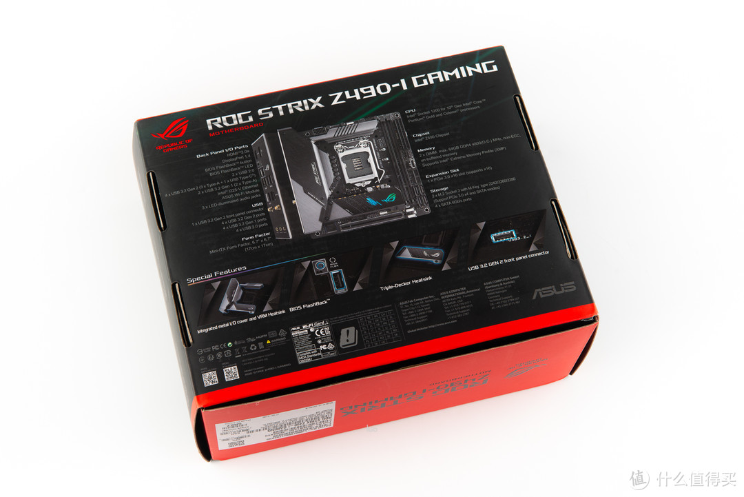 首发开箱，玩家国度 ROG STRIX Z490-I GAMING！