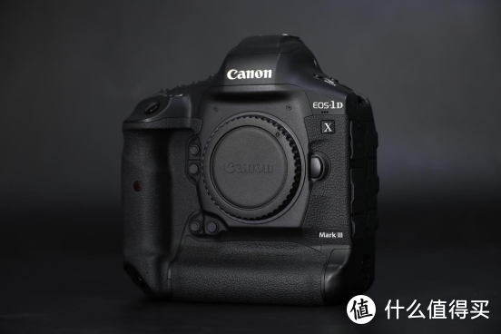 新一代机皇登场 全画幅旗舰单反EOS-1D X Mark III评测