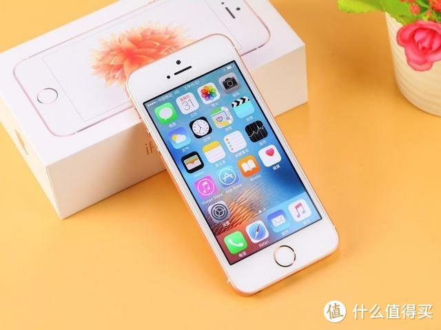 最新！苹果销量暴涨 160%，新款 iPhone SE 立大功