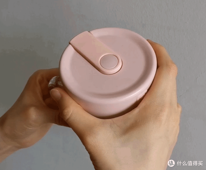 这个夏天最火的2款便携榨汁杯选谁？实测告诉你