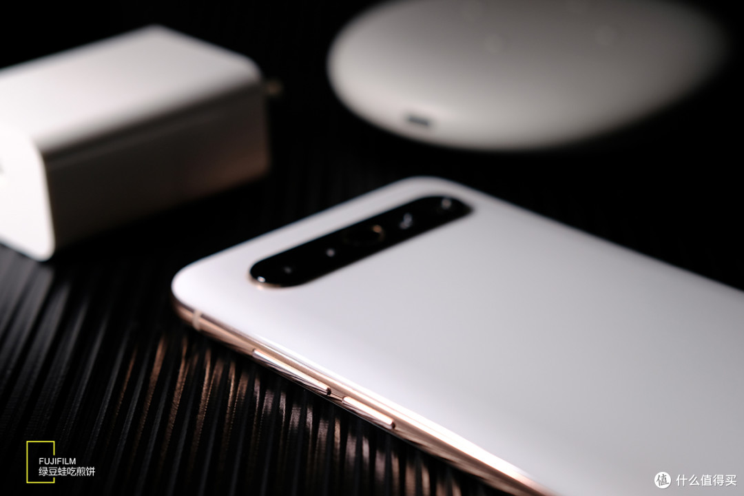 柔润的白魅族17pro定白趣味开箱