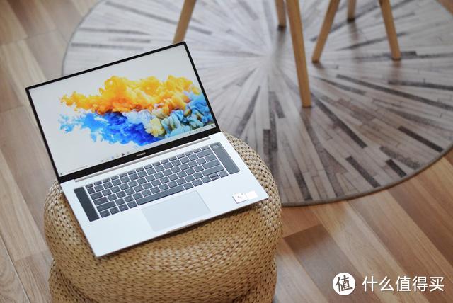 ​荣耀推出新款MagicBook Pro，拆机一探究竟，网友：散热不错！