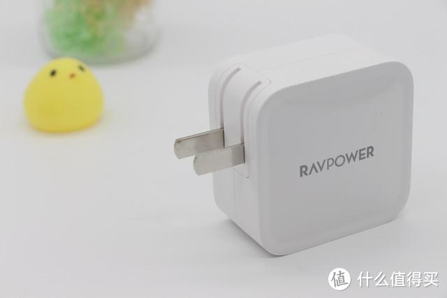 1A1C双口快充，一头全面搞定 :RAVPower 65W充电头真香！