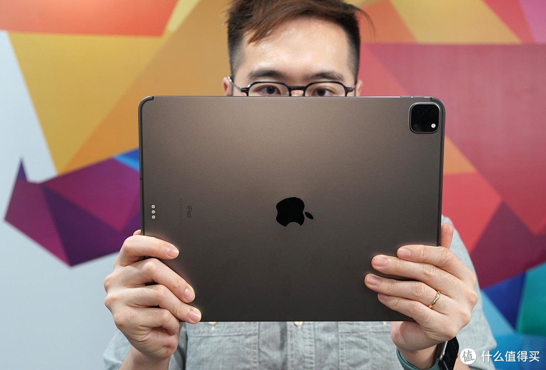 iPad Pro (2020) + 妙控键盘完整评测：进一步模糊界线