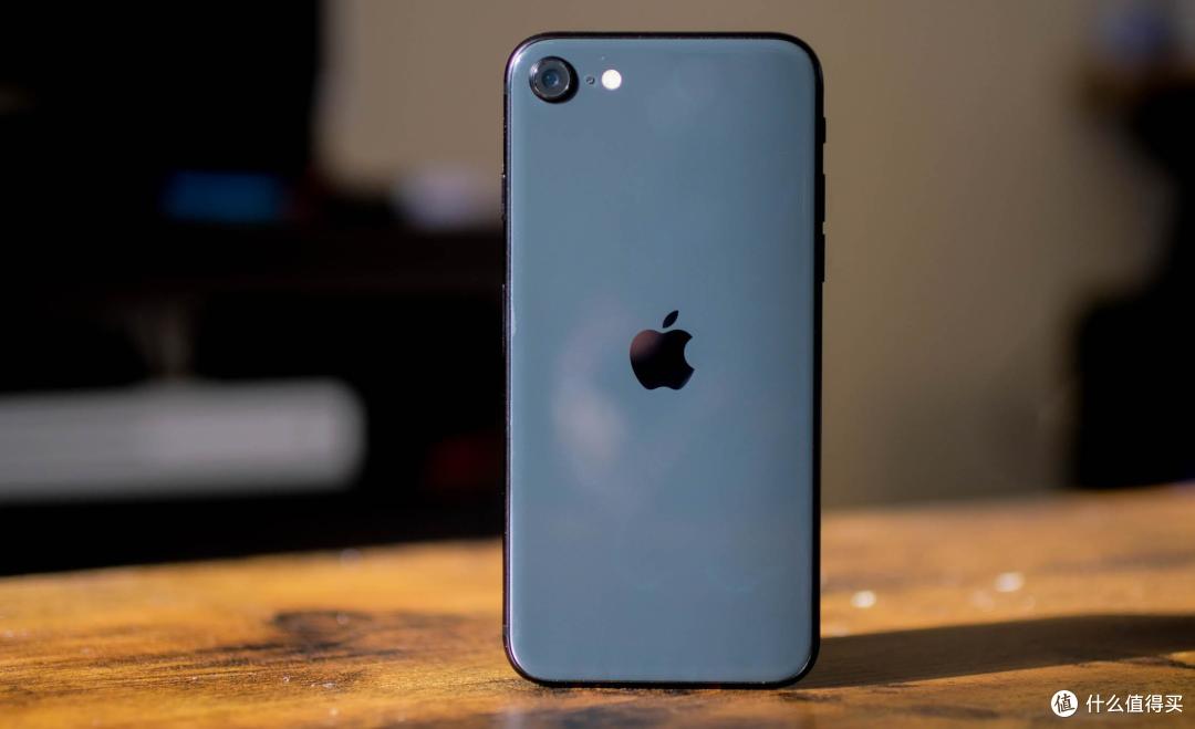苹果iphonese2020主站评测好机不贵