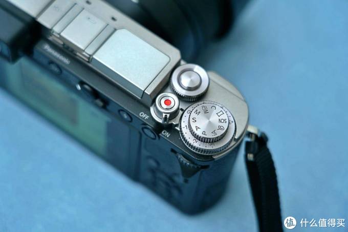 外观复古、功能潮流:松下LUMIX GX9微单相机使用感受