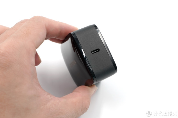 4A PPS支持Switch,绿联65W氮化镓充电器开箱评测