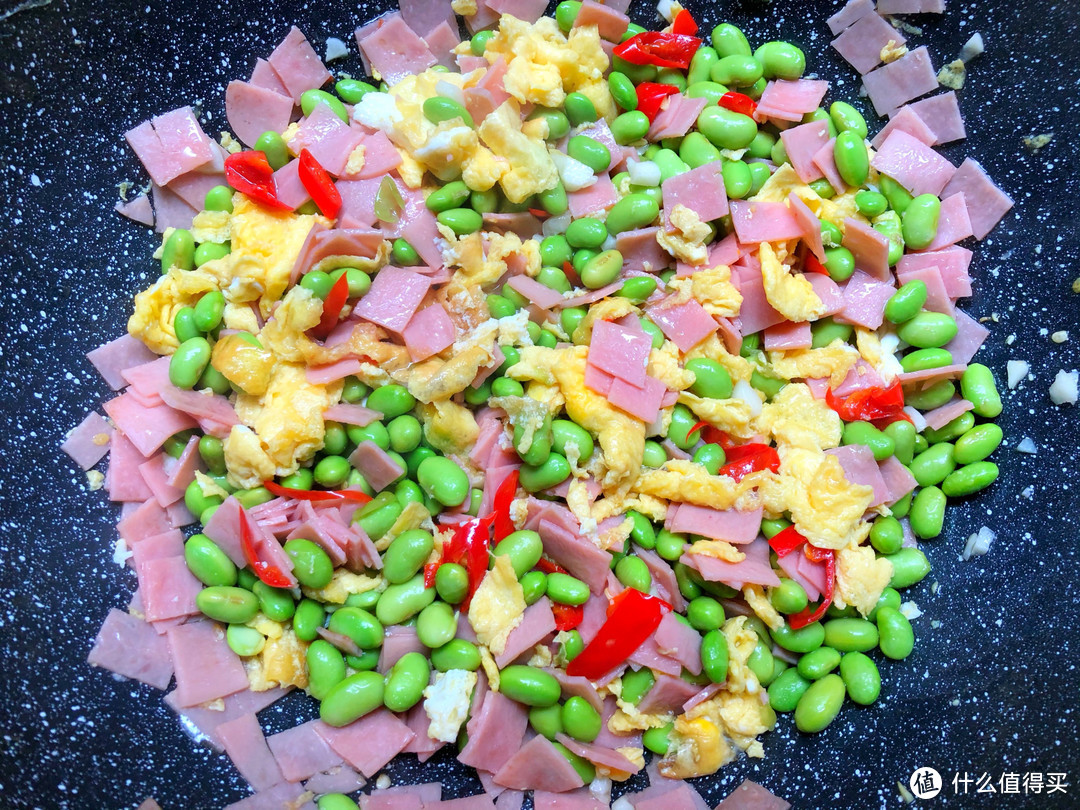 这三种食材是绝配，随便炒一炒，好吃又下饭，大人孩子都喜欢