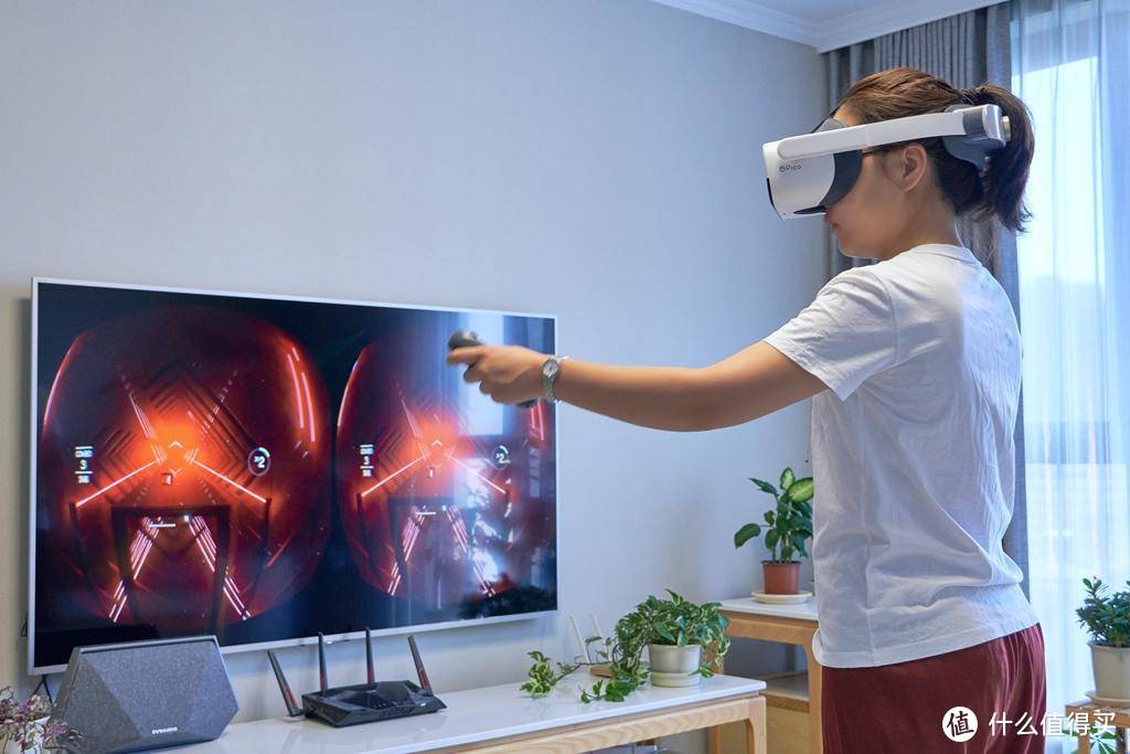 家庭娱乐新装备，自成一方娱乐新天地，Pico  Neo 2 VR一体机使用体验