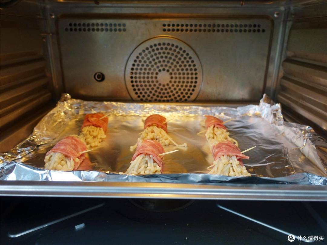 蒸烤箱+培根能玩出什么花样？吃播现场直播烤花式培根卷