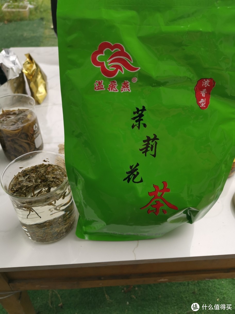 拼多多前三，淘宝热门五十一斤茉莉花茶比对评测