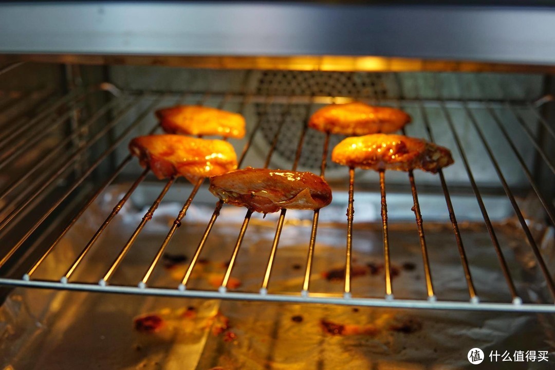 一文解惑：什么是蒸汽嫩烤？蒸烤箱的烤和普通烤箱到底有什么区别？