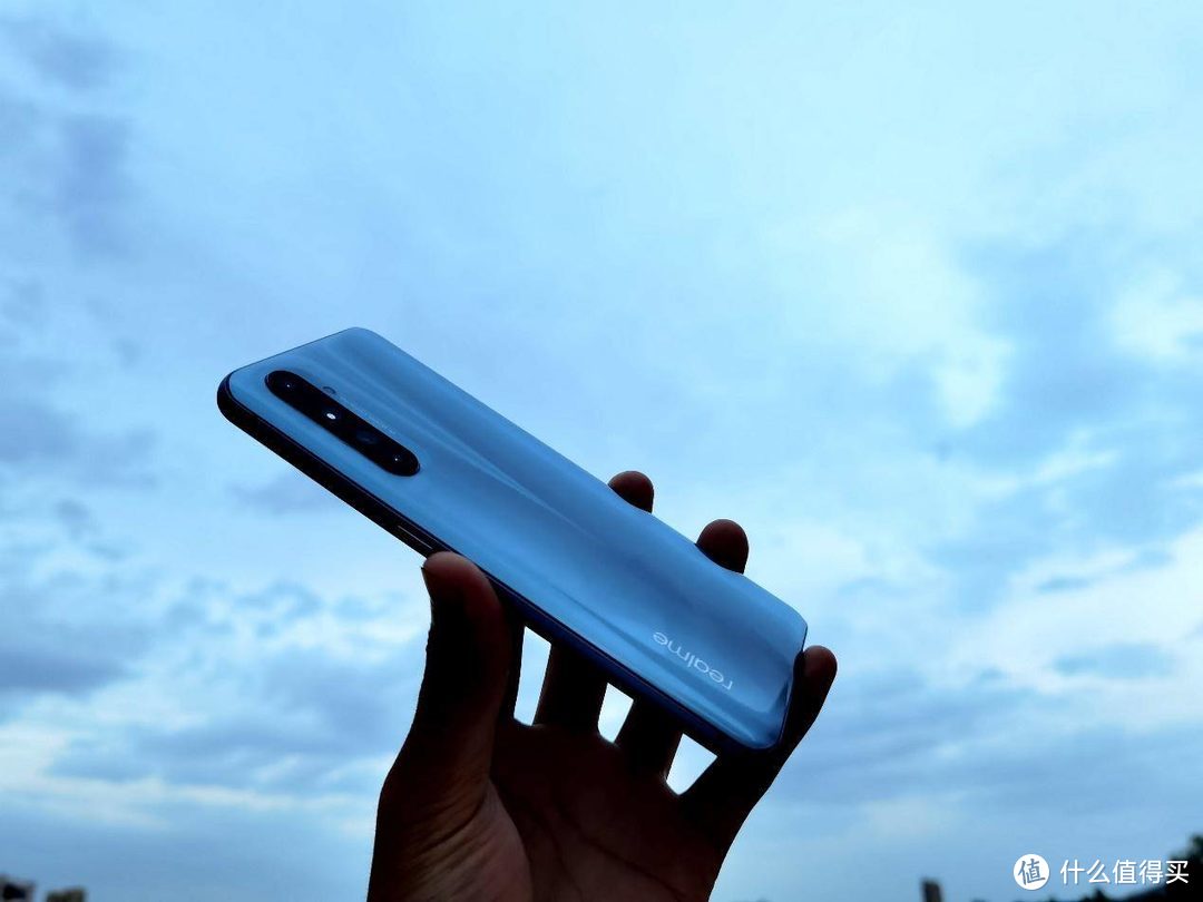 银翼杀手出击，realme 真我X50 Pro 玩家版超能来袭