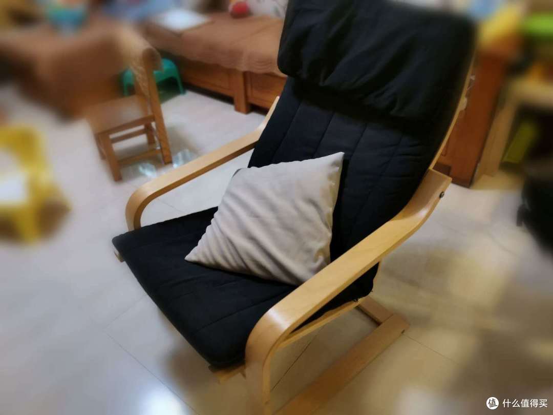 寻找一张 放松身心 看书看电影的椅子 最后选择了宜家波昂扶手椅 电脑椅 什么值得买