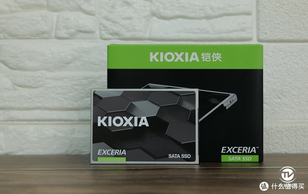 技术加持 铠侠EXCERIA™ 极至瞬速™ SATA固态硬盘体验