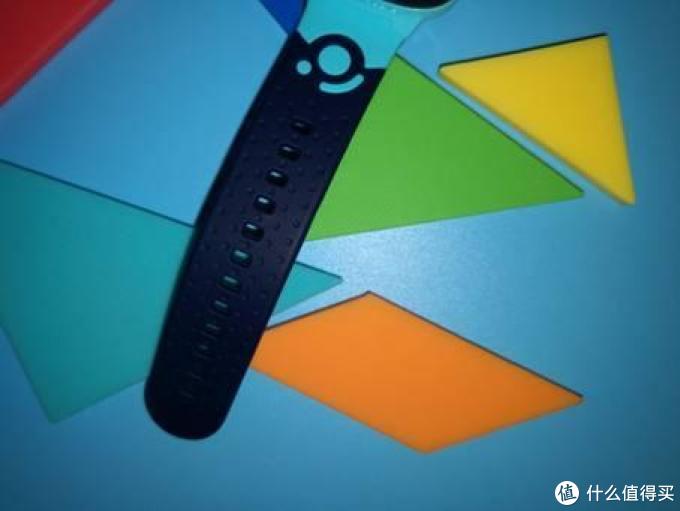 孩子的第一款三防手机-360儿童手表9X评测