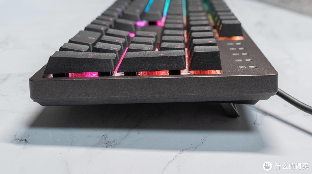 跟随音符跳跃的RGB键盘——DURGOD杜伽金牛座k310RGB NS版银轴机械键盘