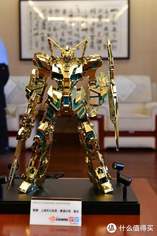 我是刚大木：Metal Robot魂维达尔高达具体信息今日公布，泰国品牌Bilmola推出高达联名头盔