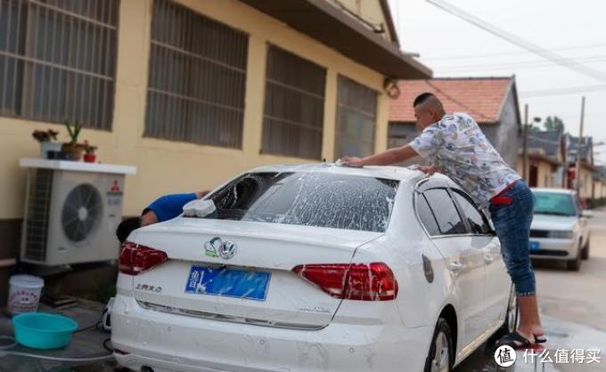 想不想自己洗车 又省钱洗的又干净洗车方法 你值得拥有 电动洗车器 什么值得买
