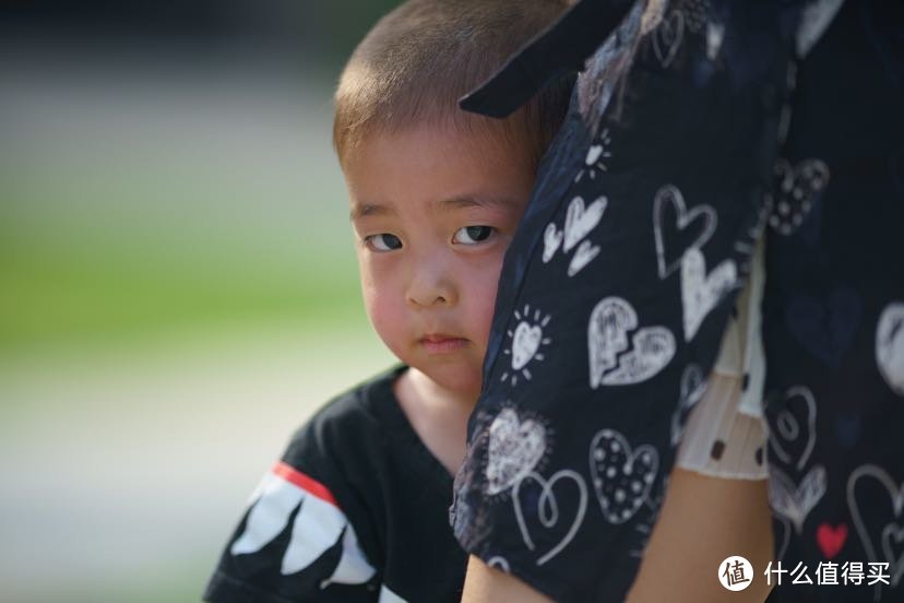 佳能EF 200 f/1.8 出道即巅峰 极限人像镜头