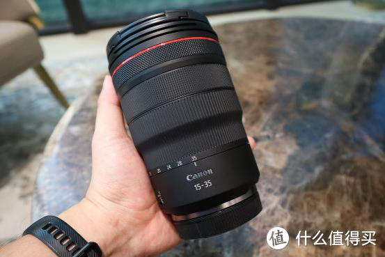 高品质R卡口超广角镜头 RF15-35mm F2.8 L IS USM评测