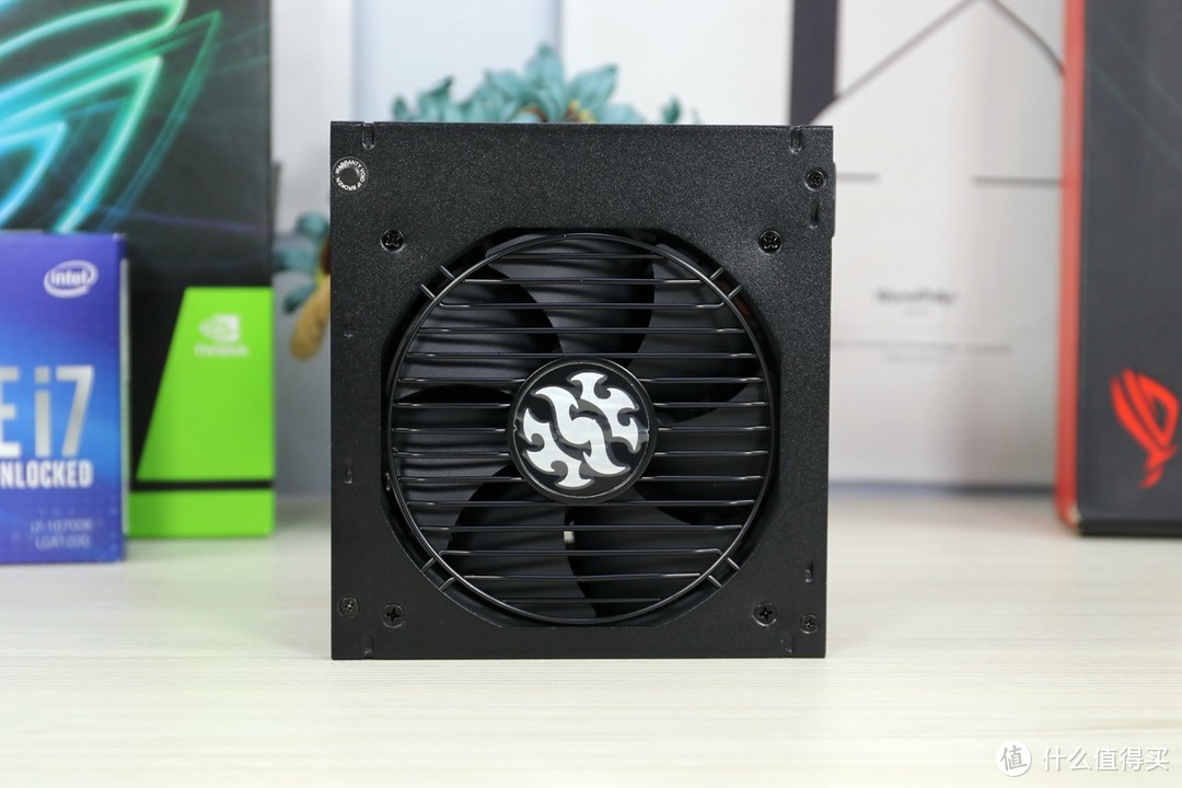 10年质保 XPG Core Reactor CR650金牌全模组电源开箱体验