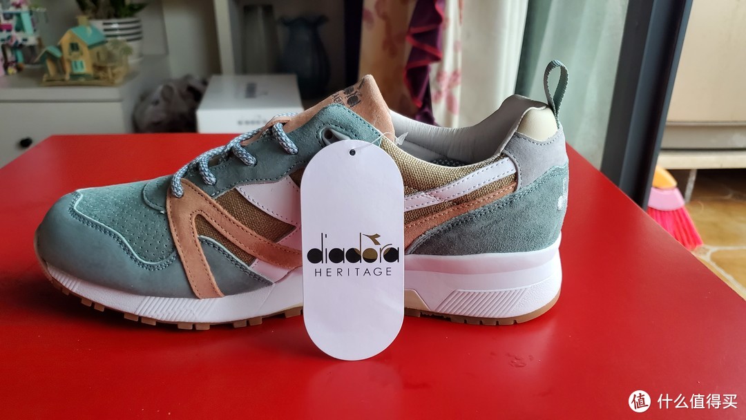 在剁手的路上越走越远10：DIADORA HERITAGE N9000